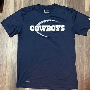 Nike Cowboys DriFit Tee. Medium